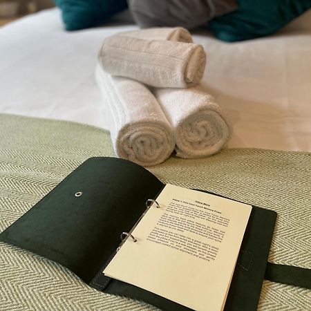Pillow Menu! 1 Bed Garden Flat Finsbury Park London Bagian luar foto