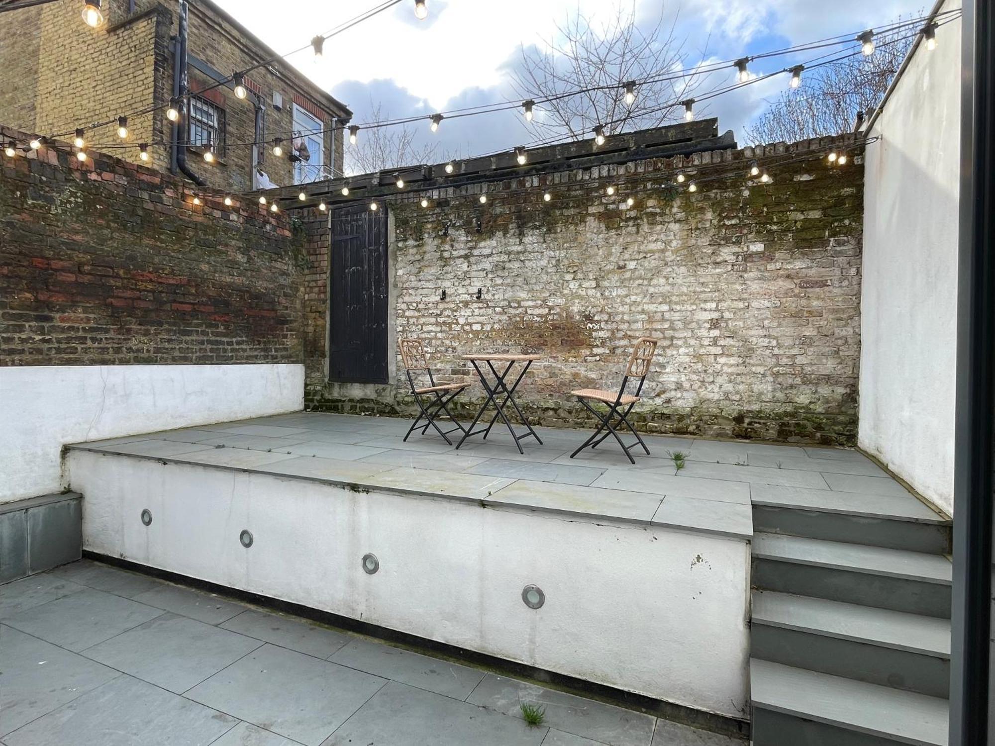 Pillow Menu! 1 Bed Garden Flat Finsbury Park London Bagian luar foto